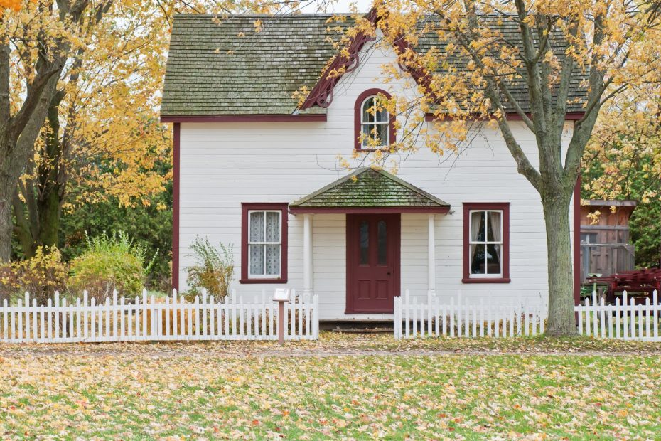 Home's Exterior