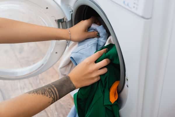 Keep Your Clothes Bright
